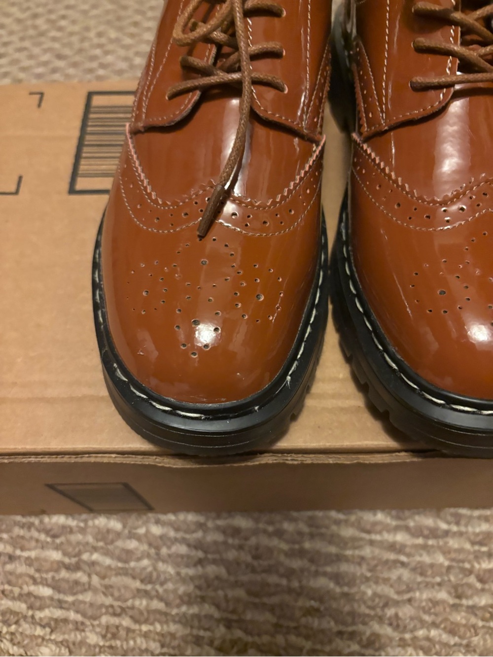 Women’s Classic Wingtip Derby Shoes - Brown - Picture 2 of 3